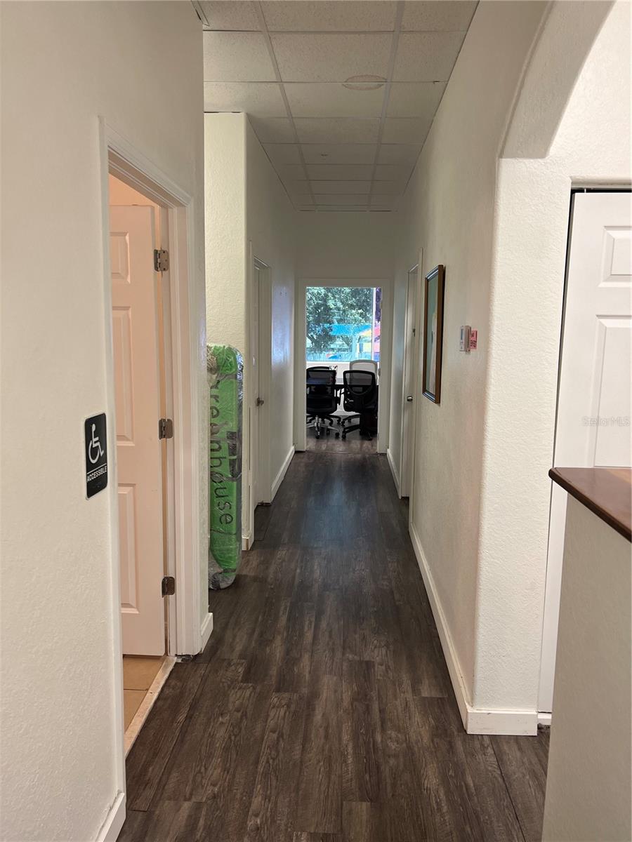 1412 W WATERS AVE #207