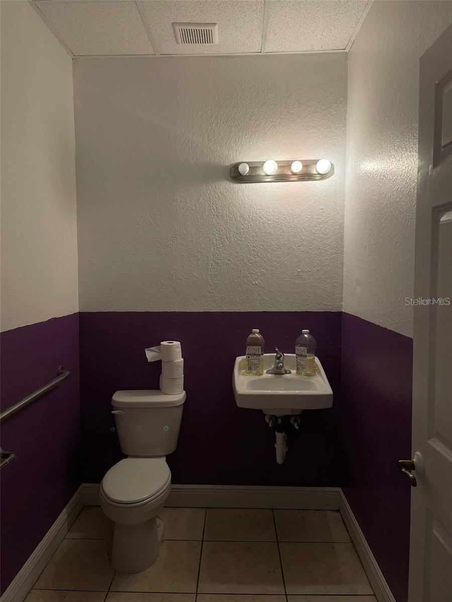 1412 W WATERS AVE #201