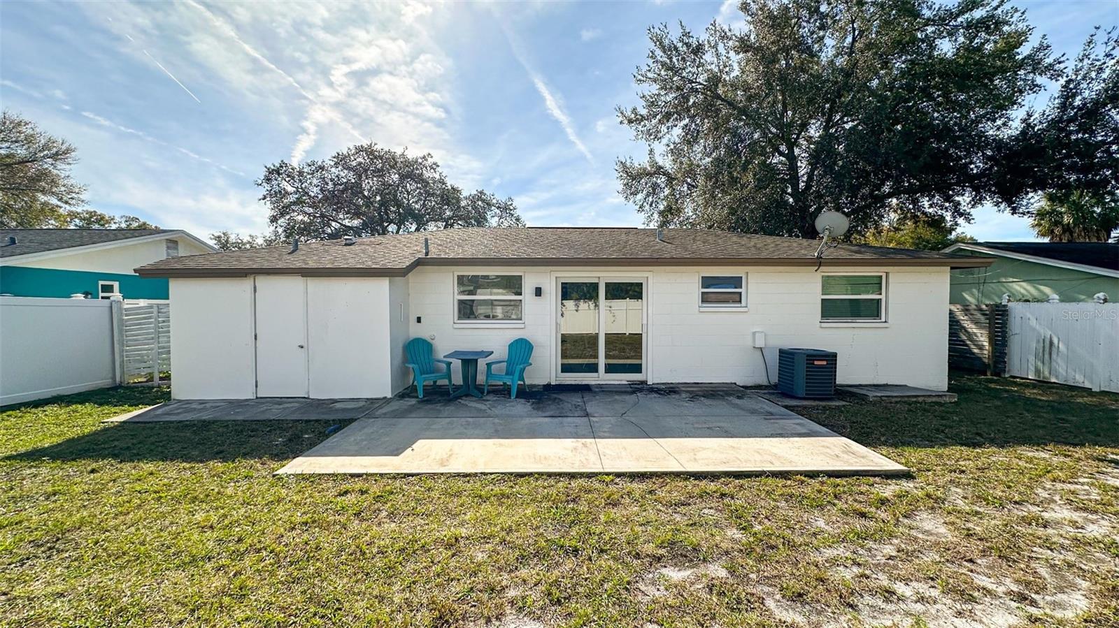 7904 WOODVINE CIR