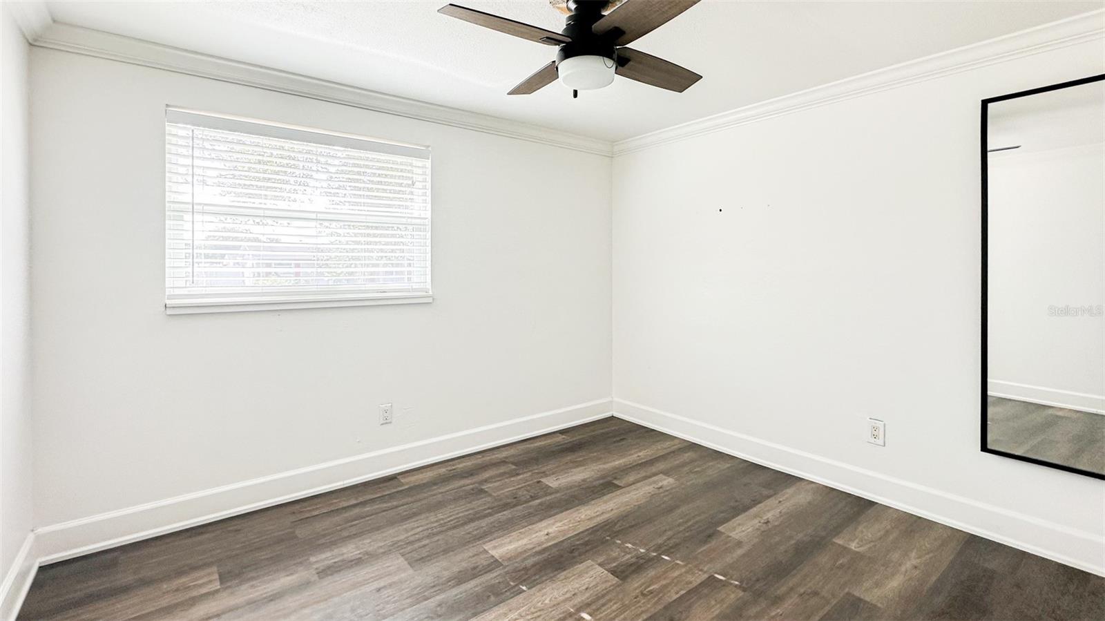 7904 WOODVINE CIR