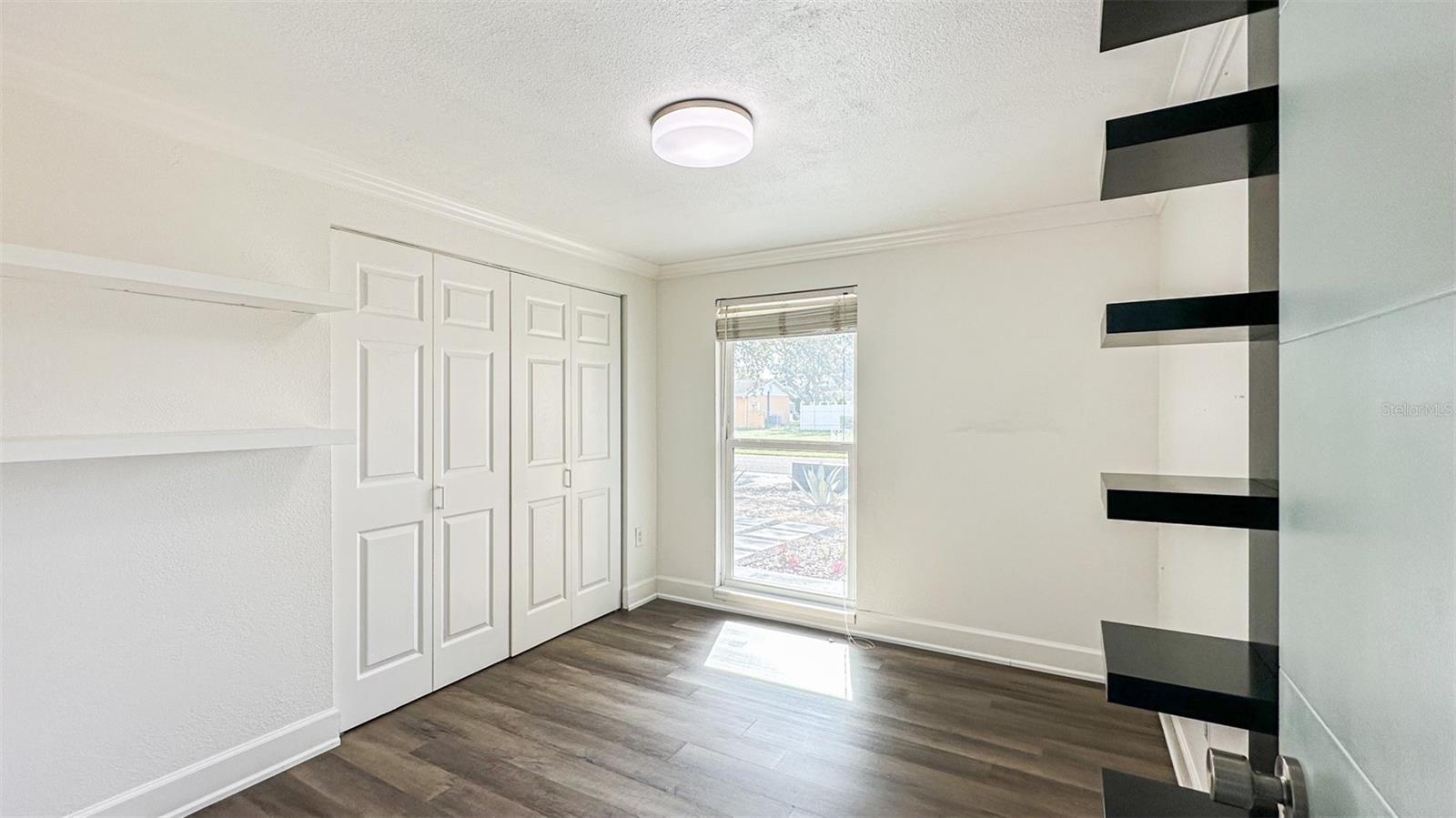 7904 WOODVINE CIR
