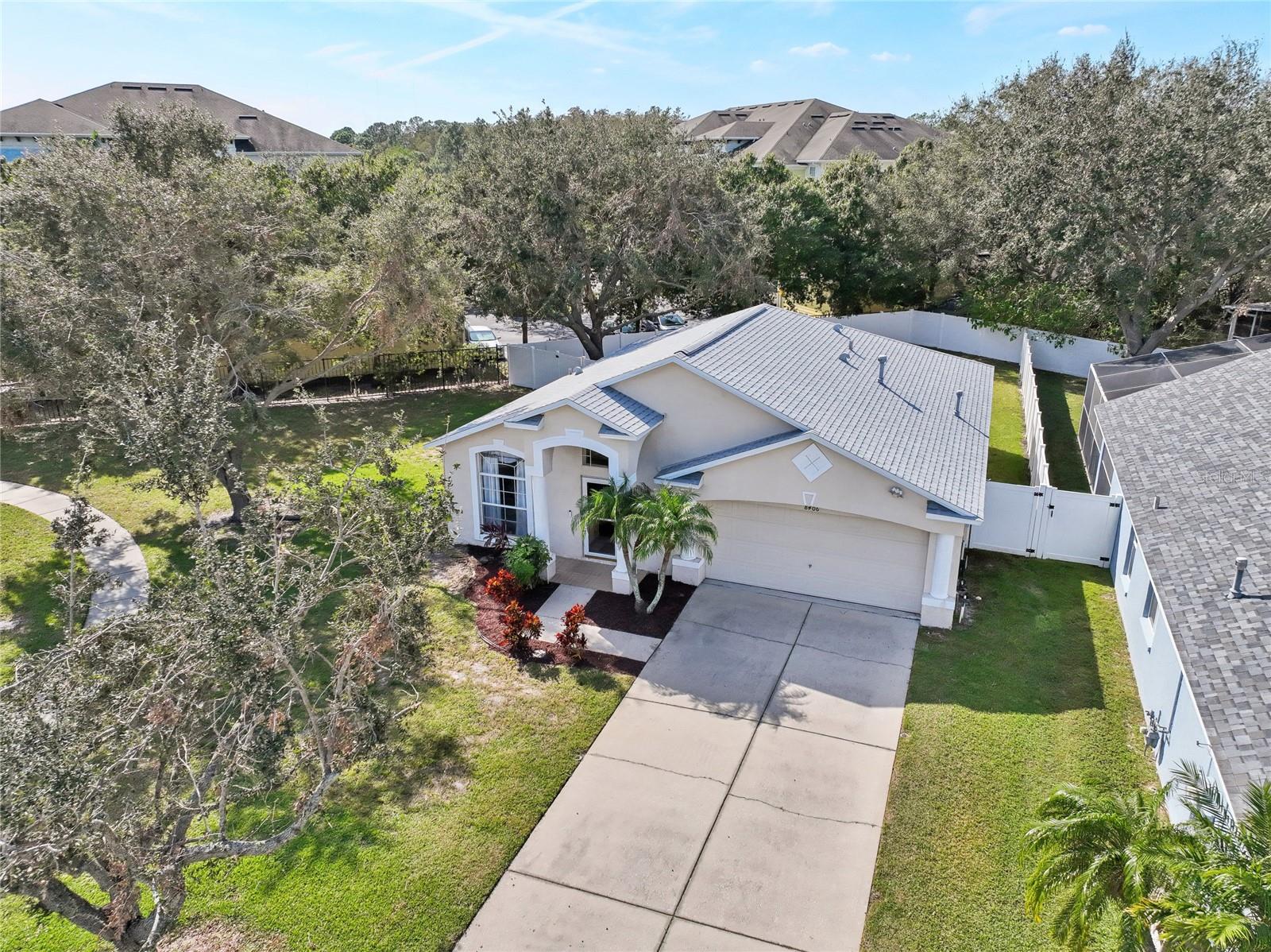 8406 POYDRAS LN