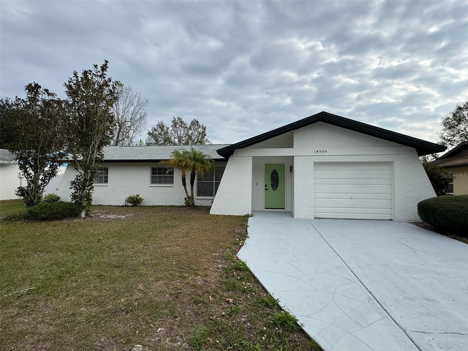 14505 FARM HILLS PL