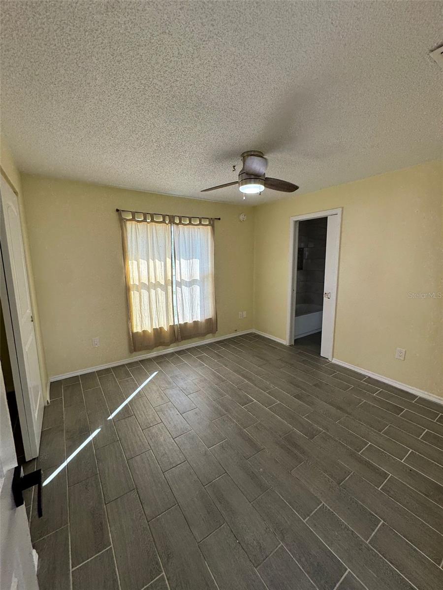 14212 VILLAGE VIEW DR