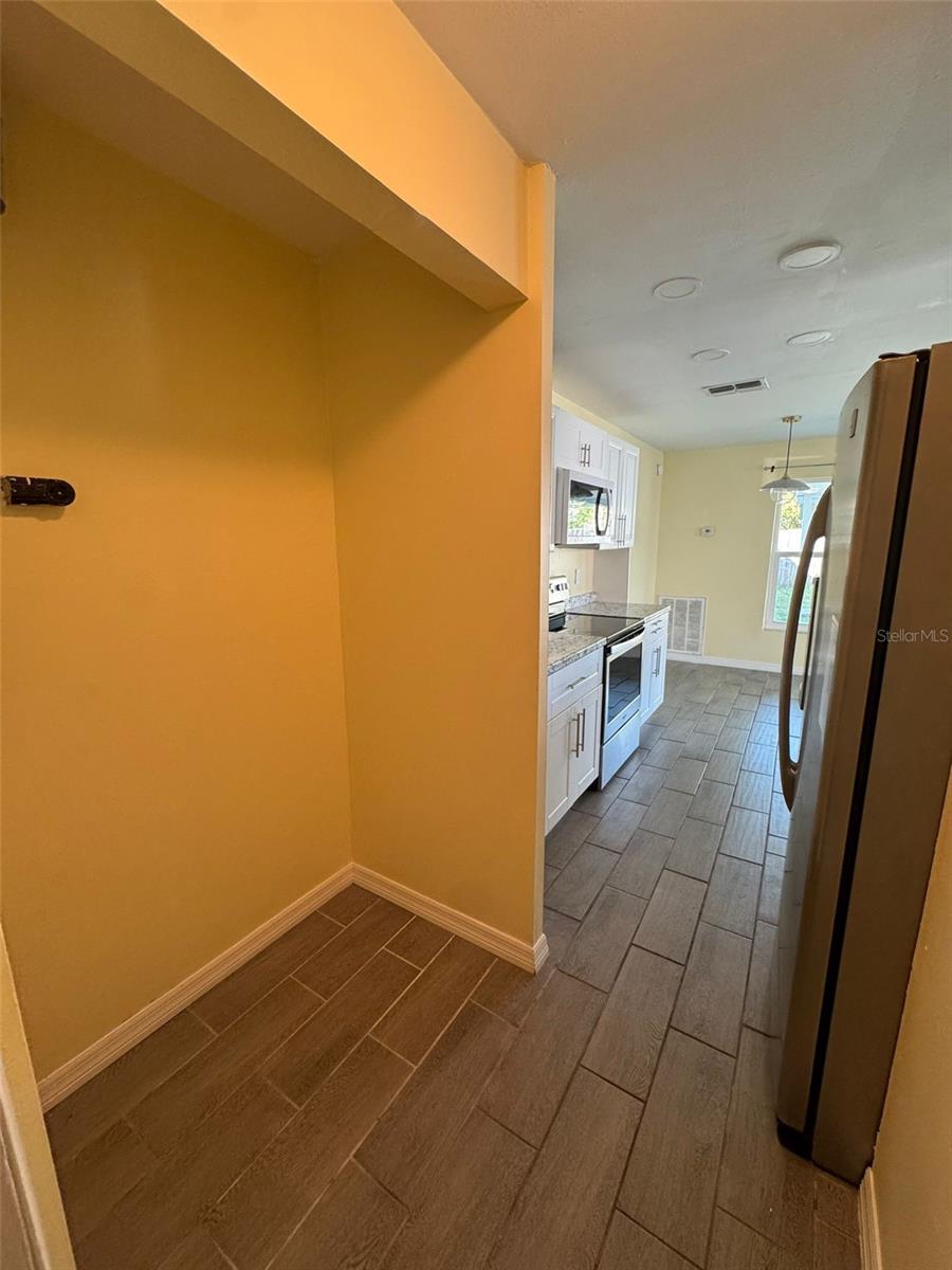 14212 VILLAGE VIEW DR