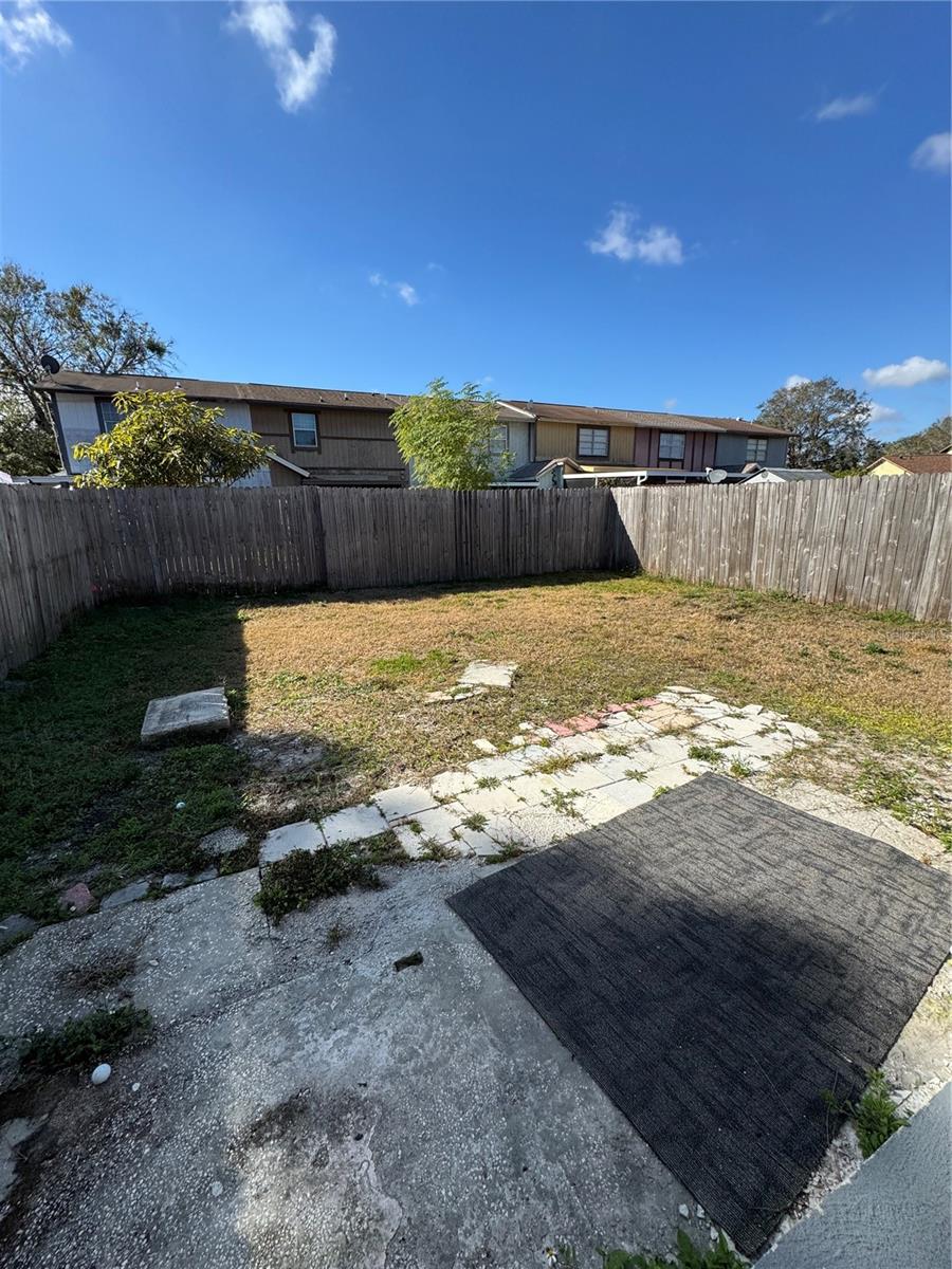 14212 VILLAGE VIEW DR