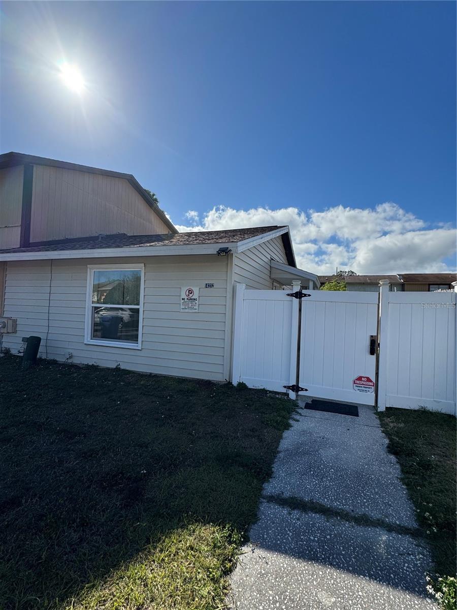 14212 VILLAGE VIEW DR