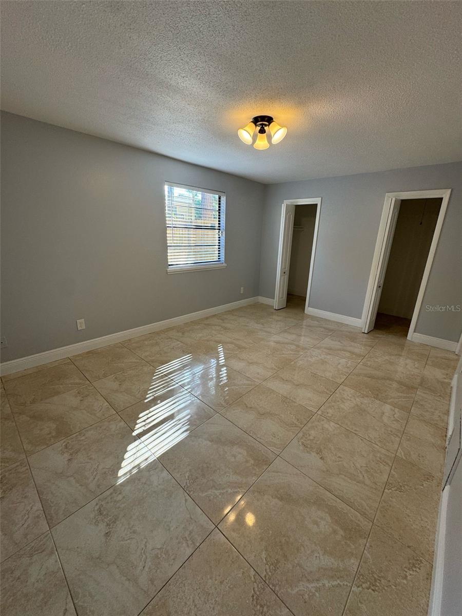 7517 CAMARINA CALLE
