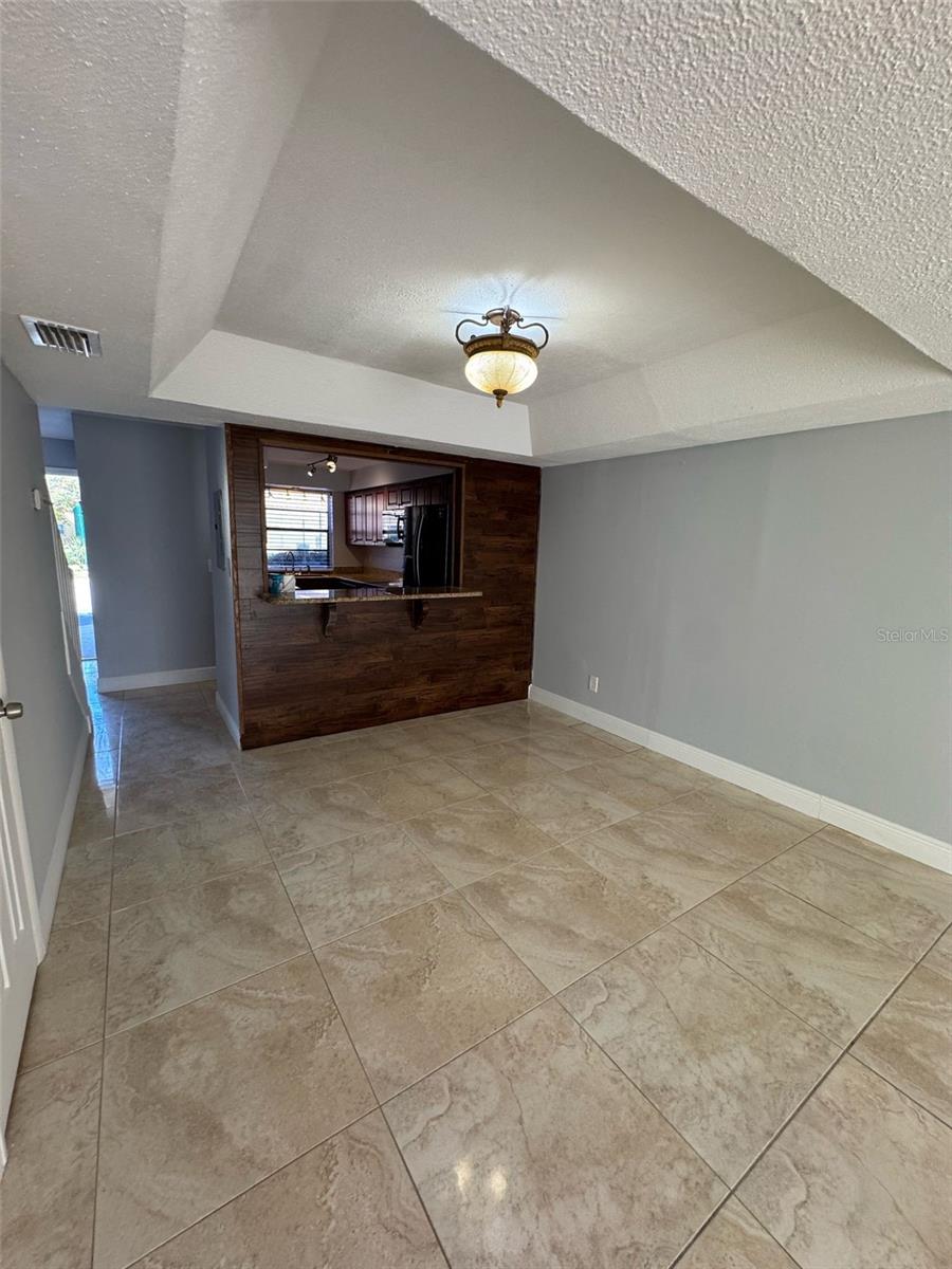 7517 CAMARINA CALLE