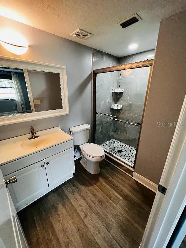 127 CAMPHOR CIR #F