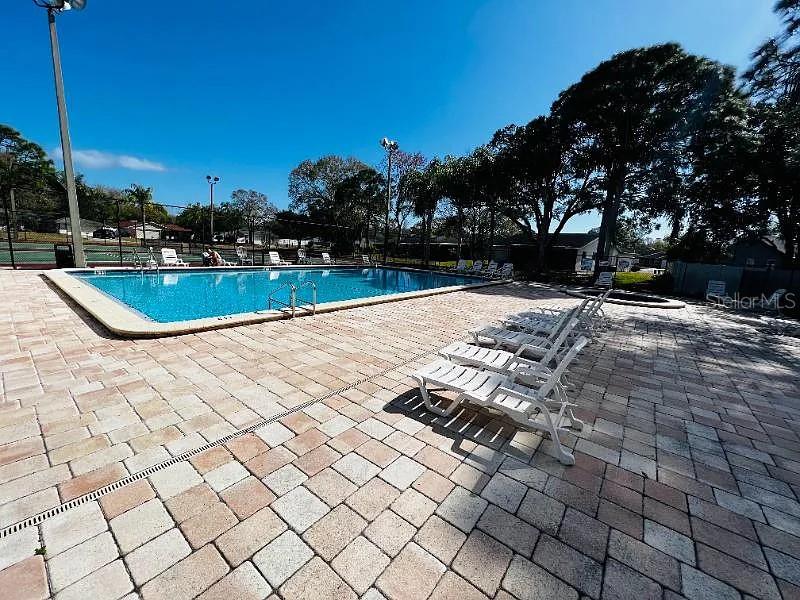 127 CAMPHOR CIR #F