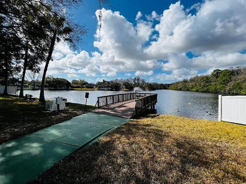 127 CAMPHOR CIR #F