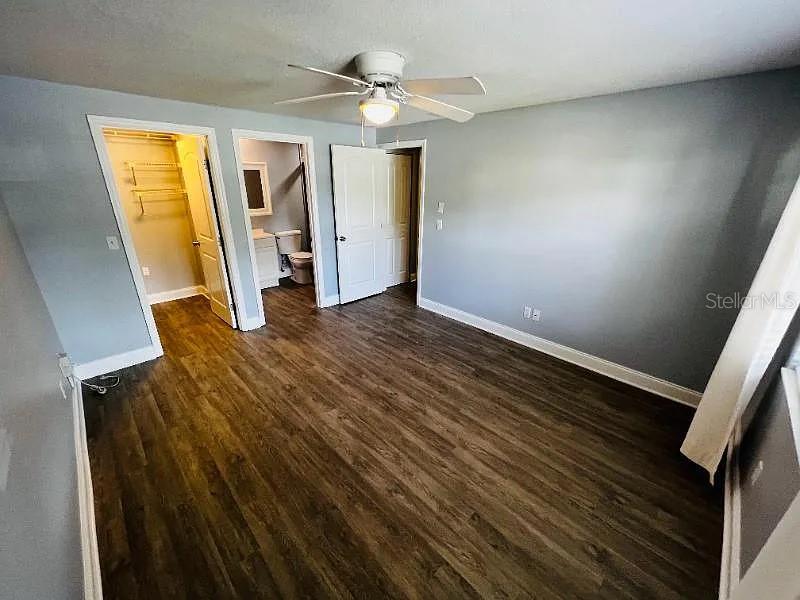 127 CAMPHOR CIR #F