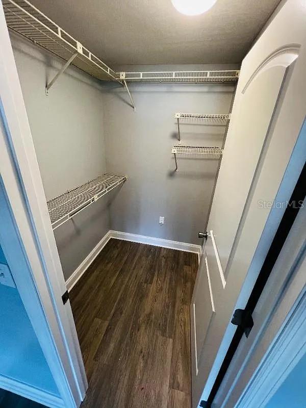 127 CAMPHOR CIR #F