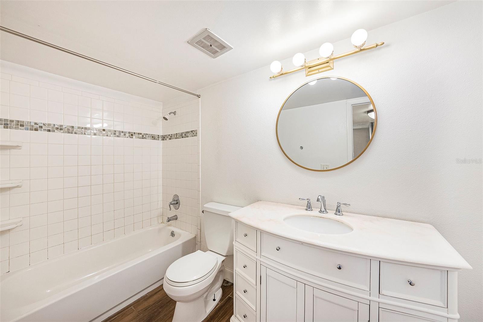 10453 CARROLLBROOK CIR #122