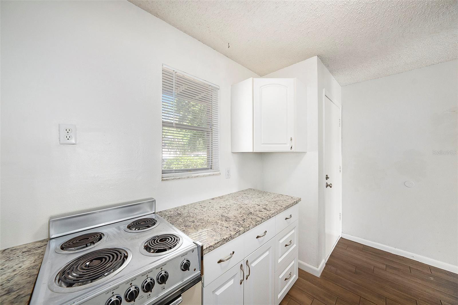 10453 CARROLLBROOK CIR #122