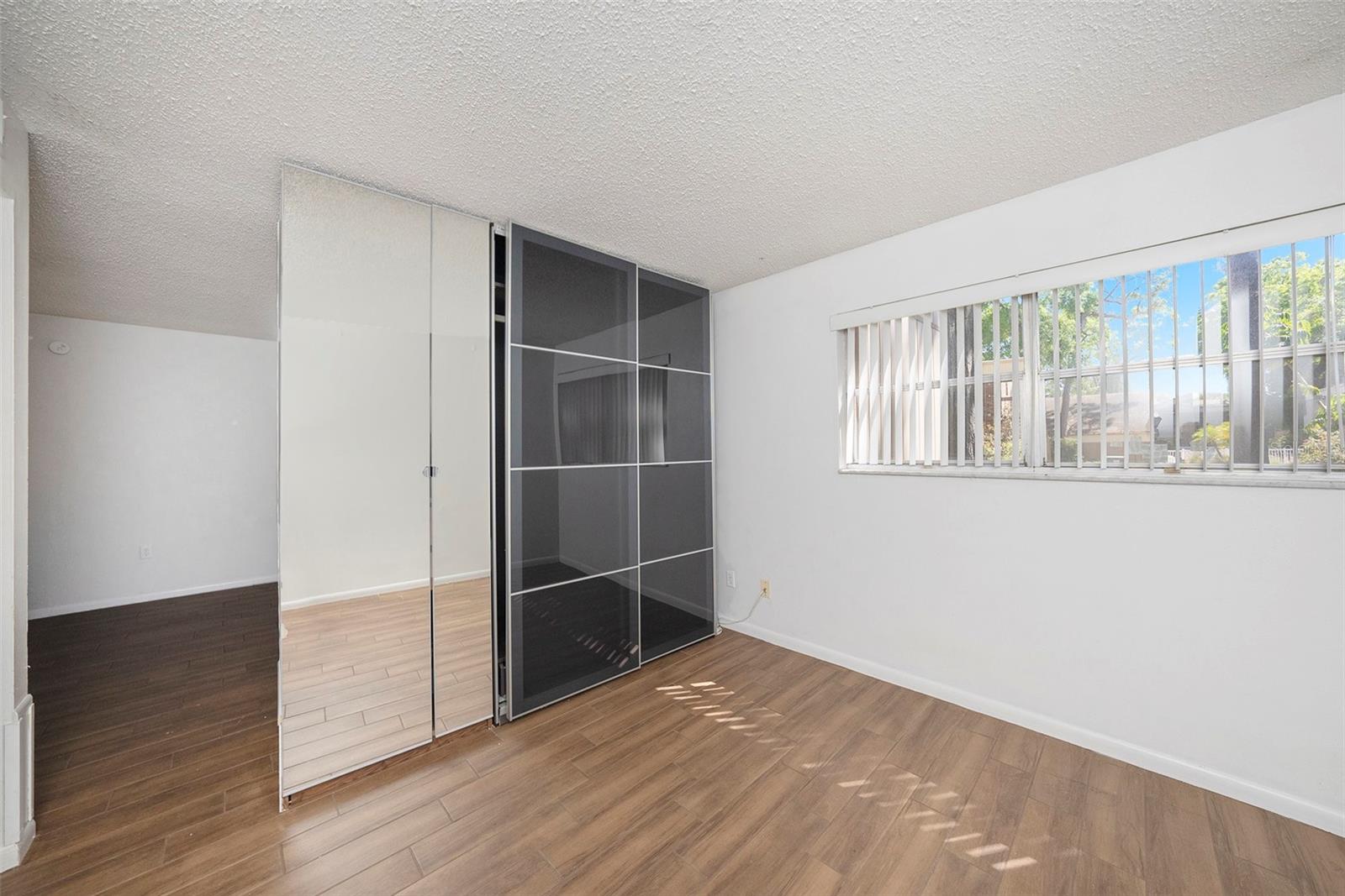 10453 CARROLLBROOK CIR #122