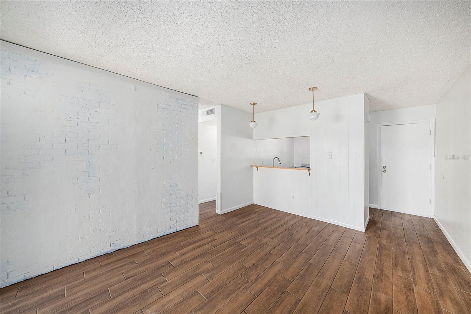 10453 CARROLLBROOK CIR #122