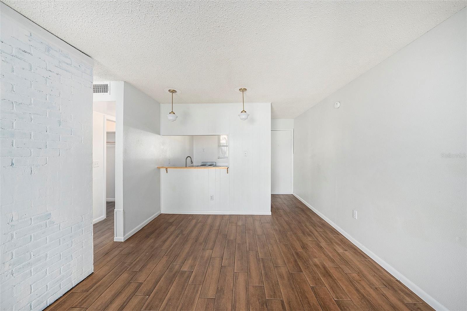 10453 CARROLLBROOK CIR #122