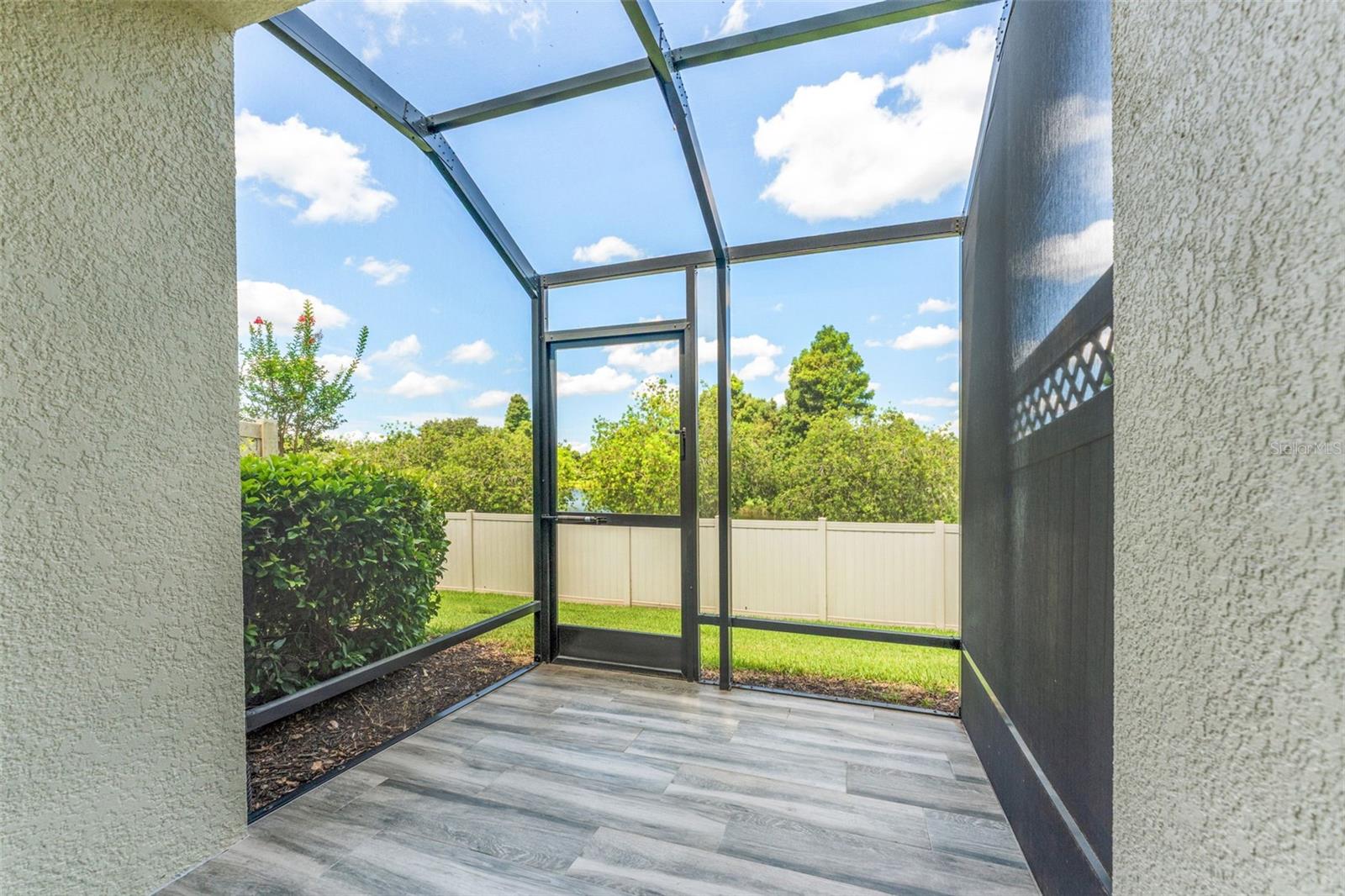 11526 CROWNED SPARROW LN