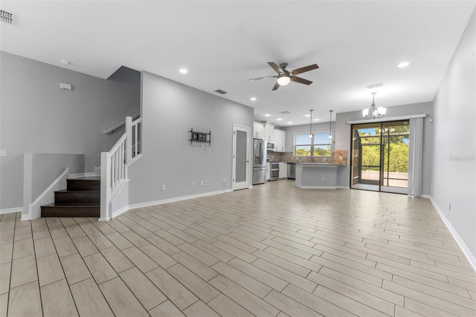 11526 CROWNED SPARROW LN