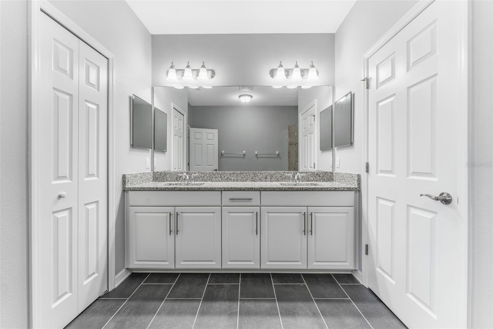 11526 CROWNED SPARROW LN