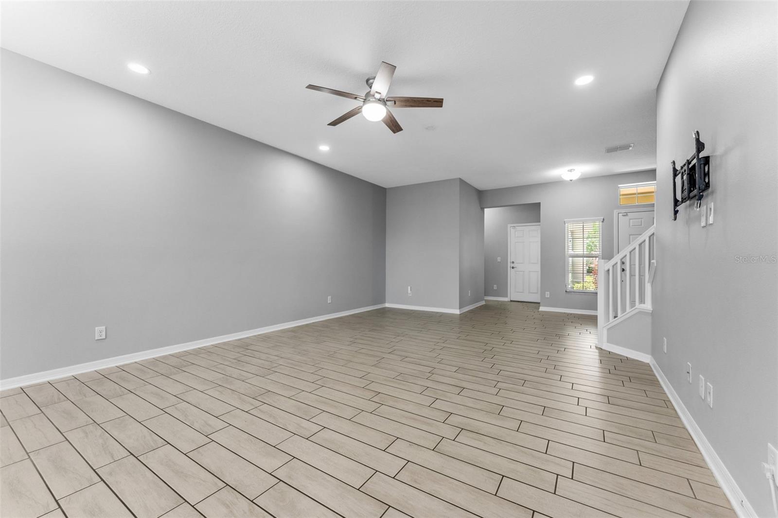 11526 CROWNED SPARROW LN