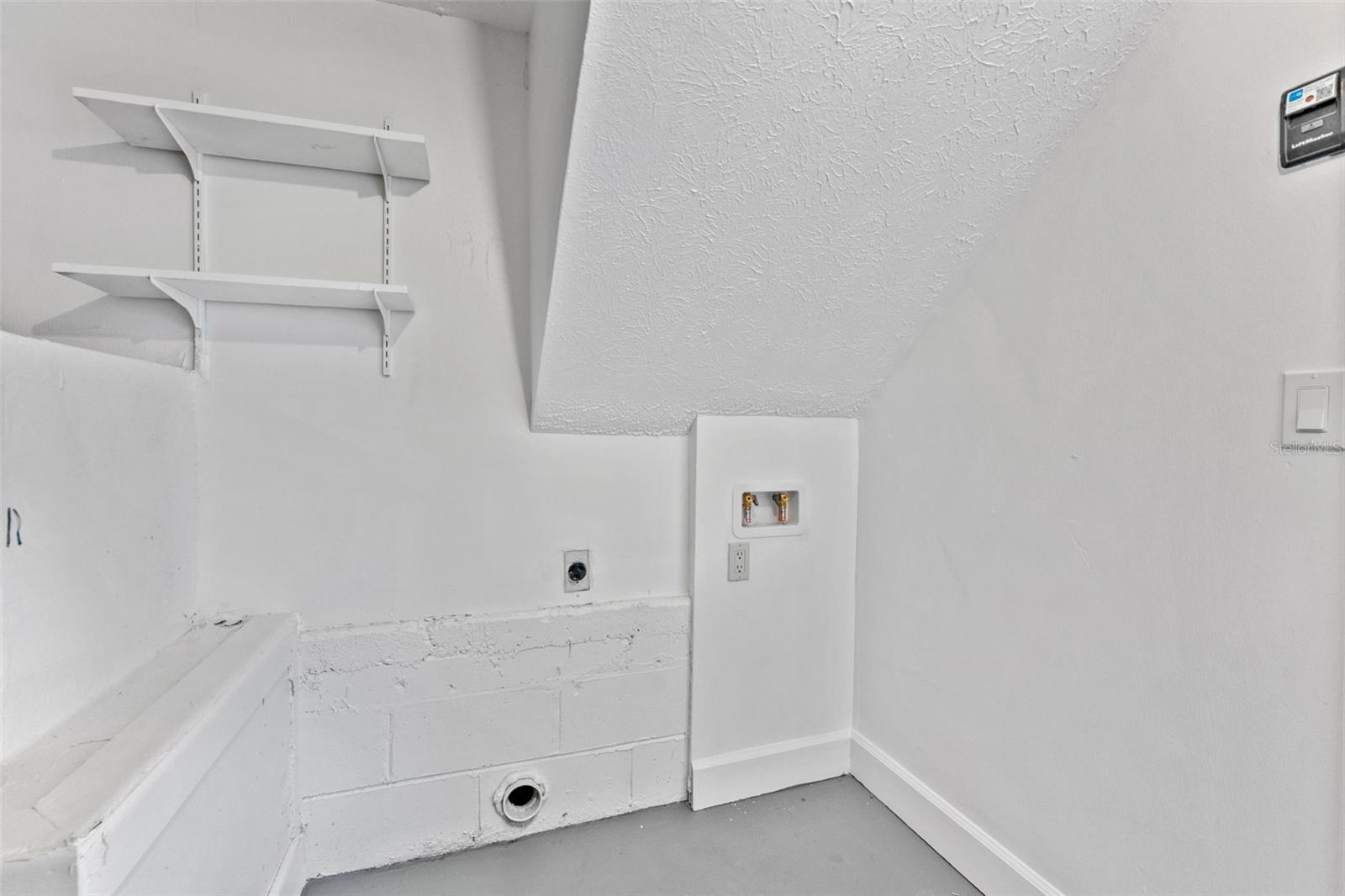 6502 SPANISH MOSS CIR