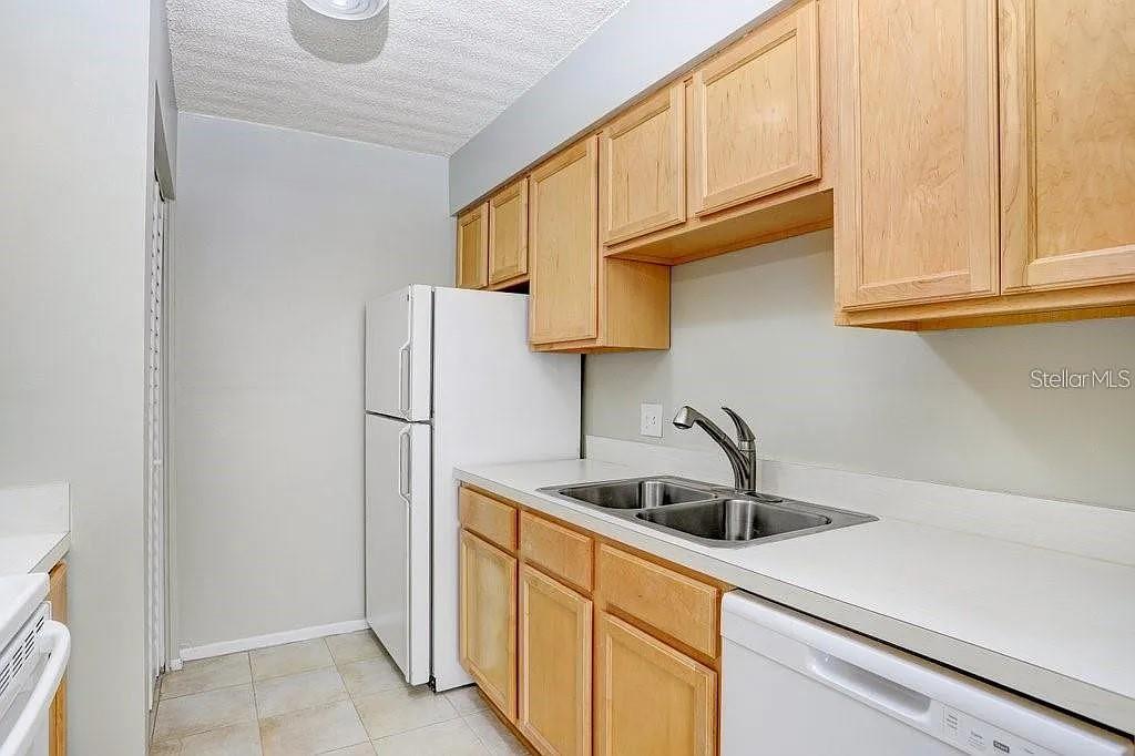 7506 PRESLEY PL #107