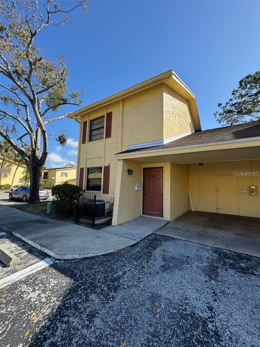 7517 Camarina Calle Tampa Fl Us 33615 Mfrtb8555428