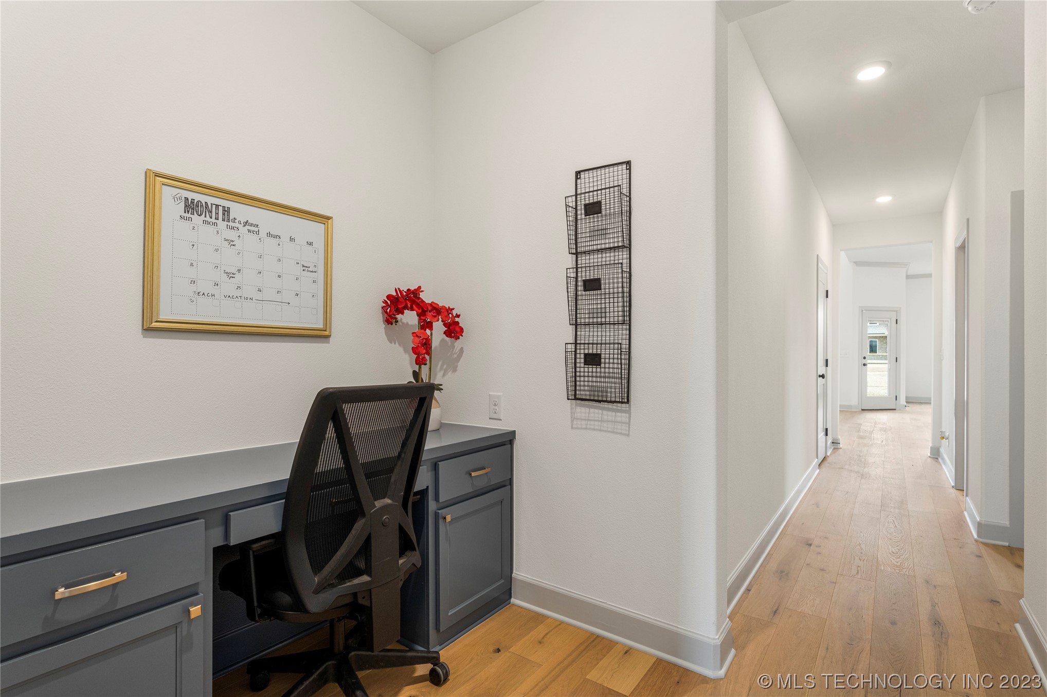 117 W 168th Street S