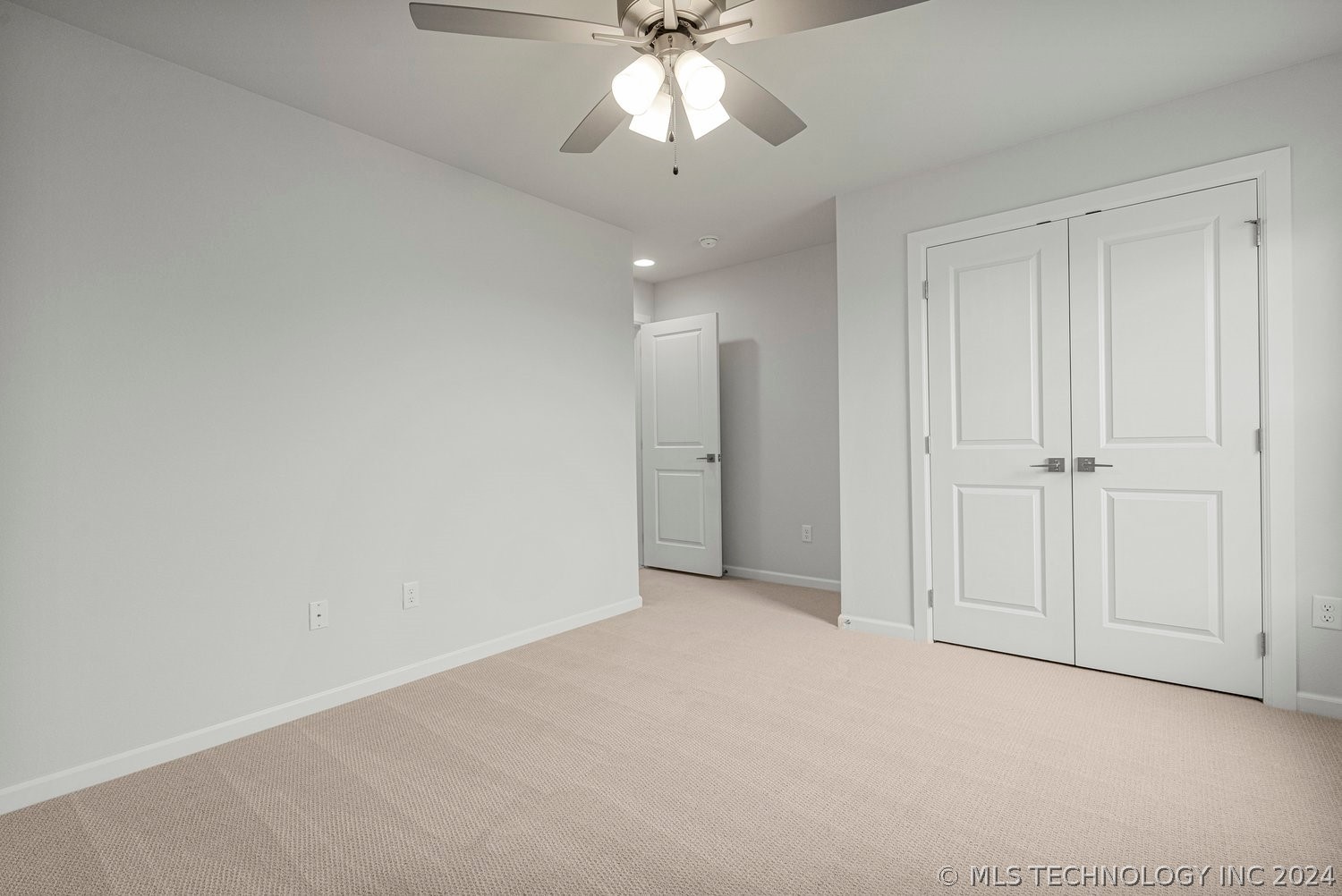 846 E 148th Place S