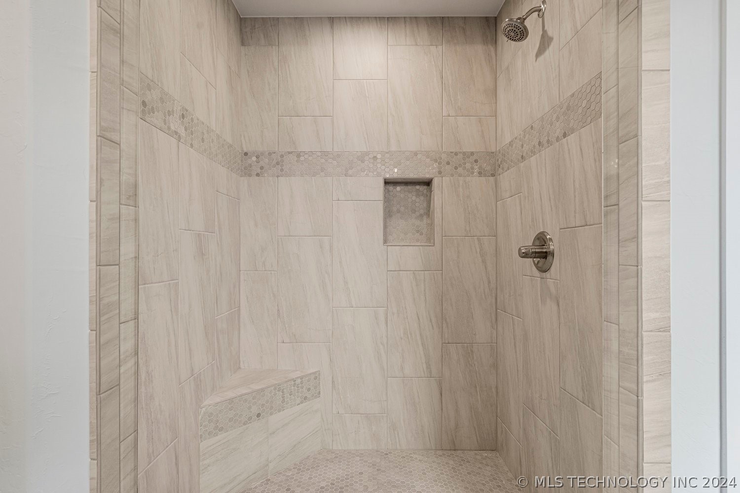 846 E 148th Place S