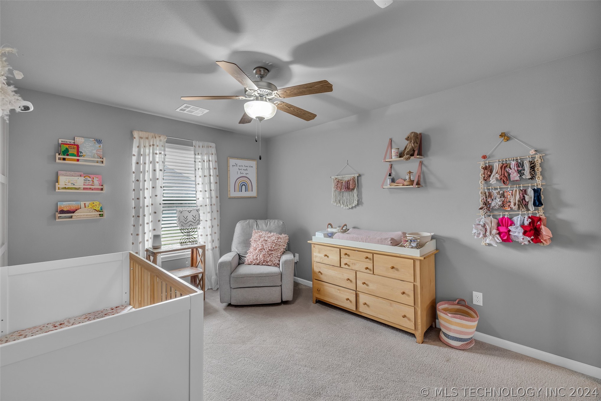 6106 S 13th Place