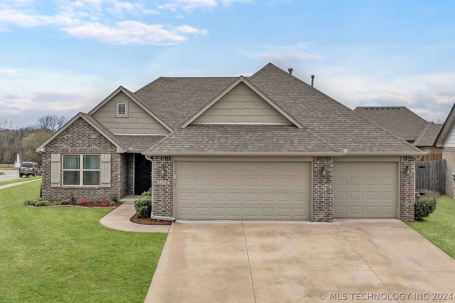 6106 S 13th Place