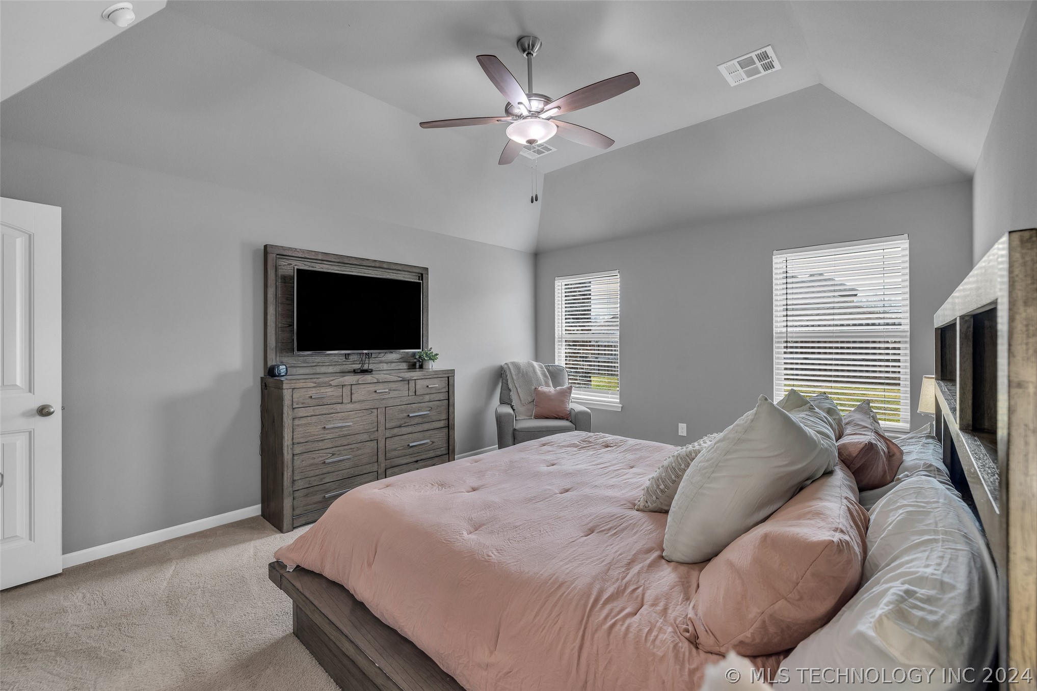6106 S 13th Place