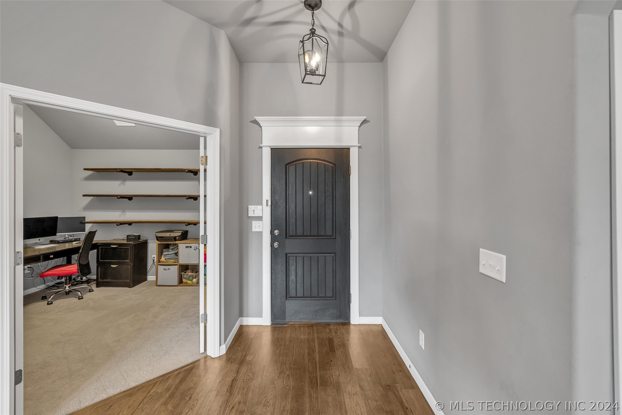 6106 S 13th Place