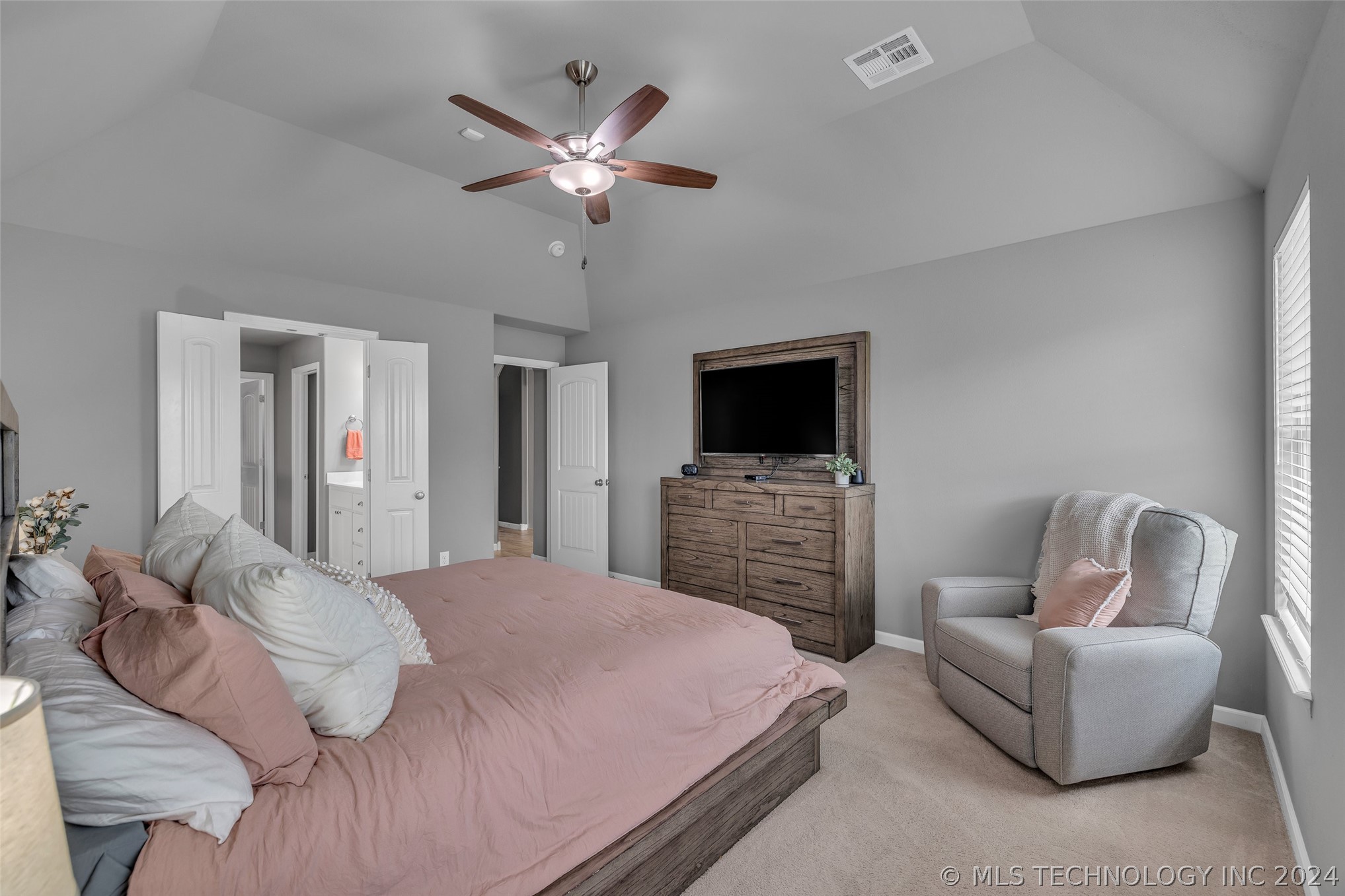 6106 S 13th Place