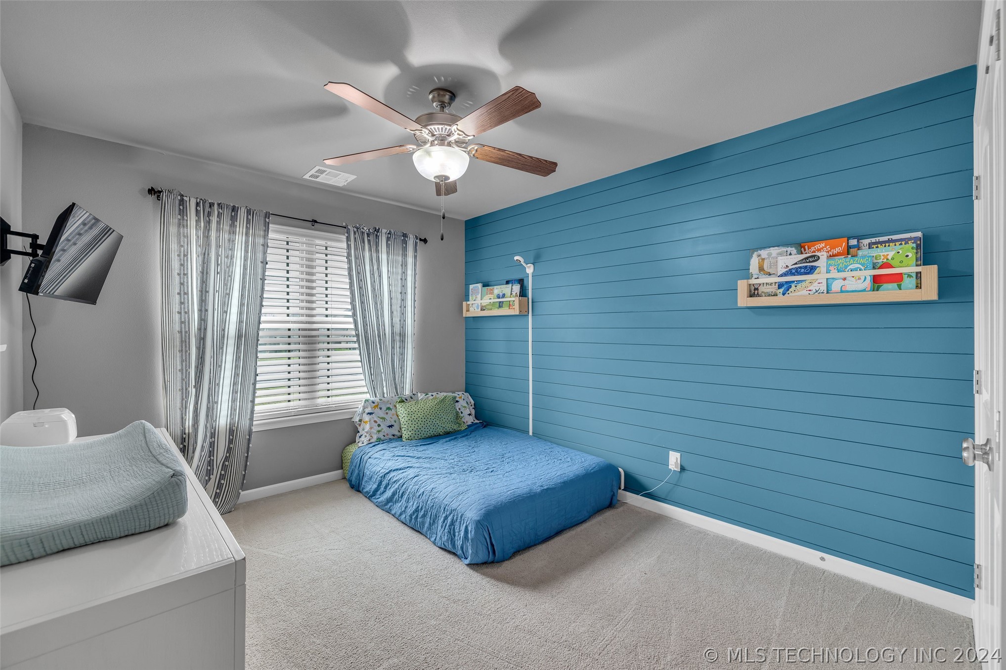 6106 S 13th Place