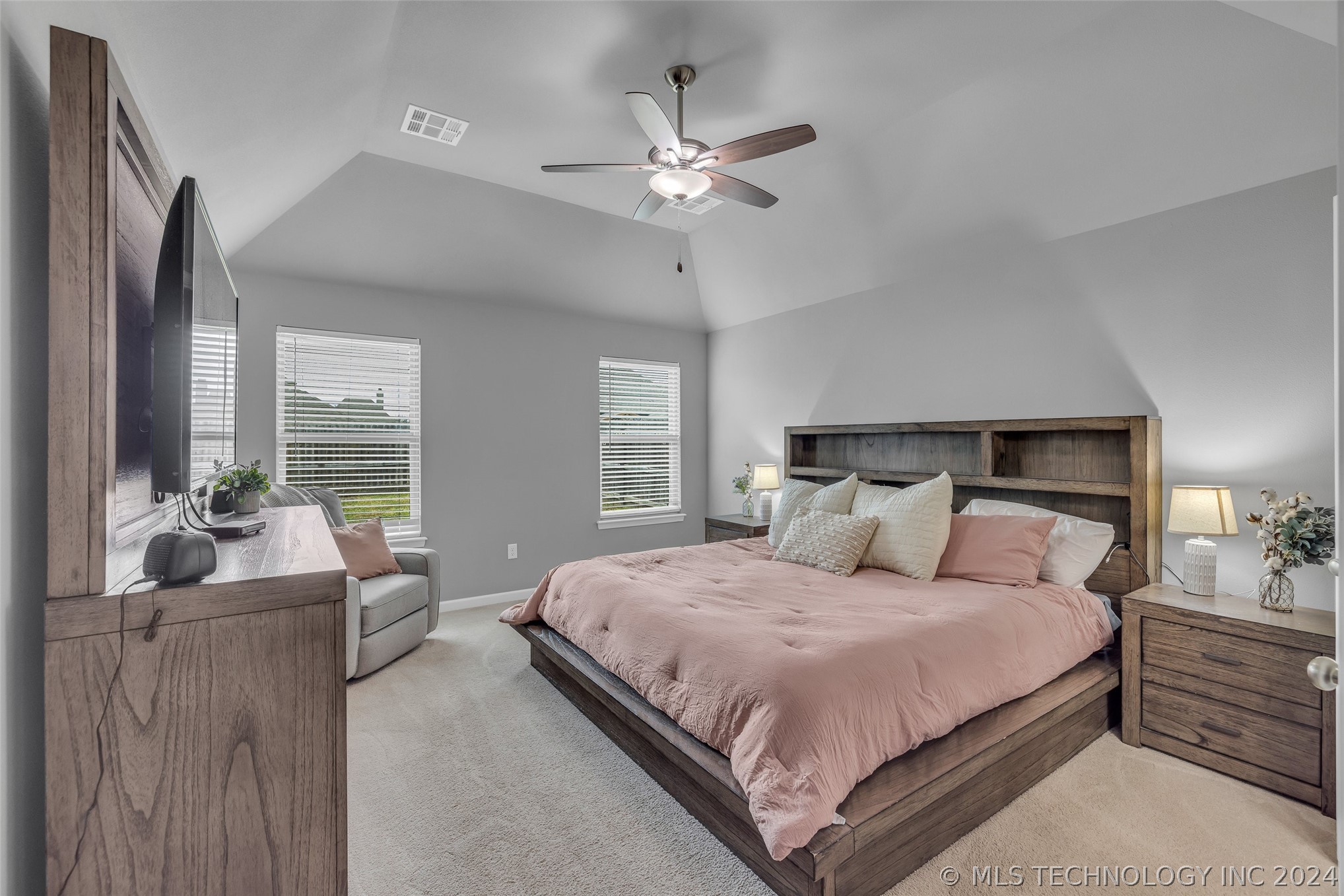 6106 S 13th Place