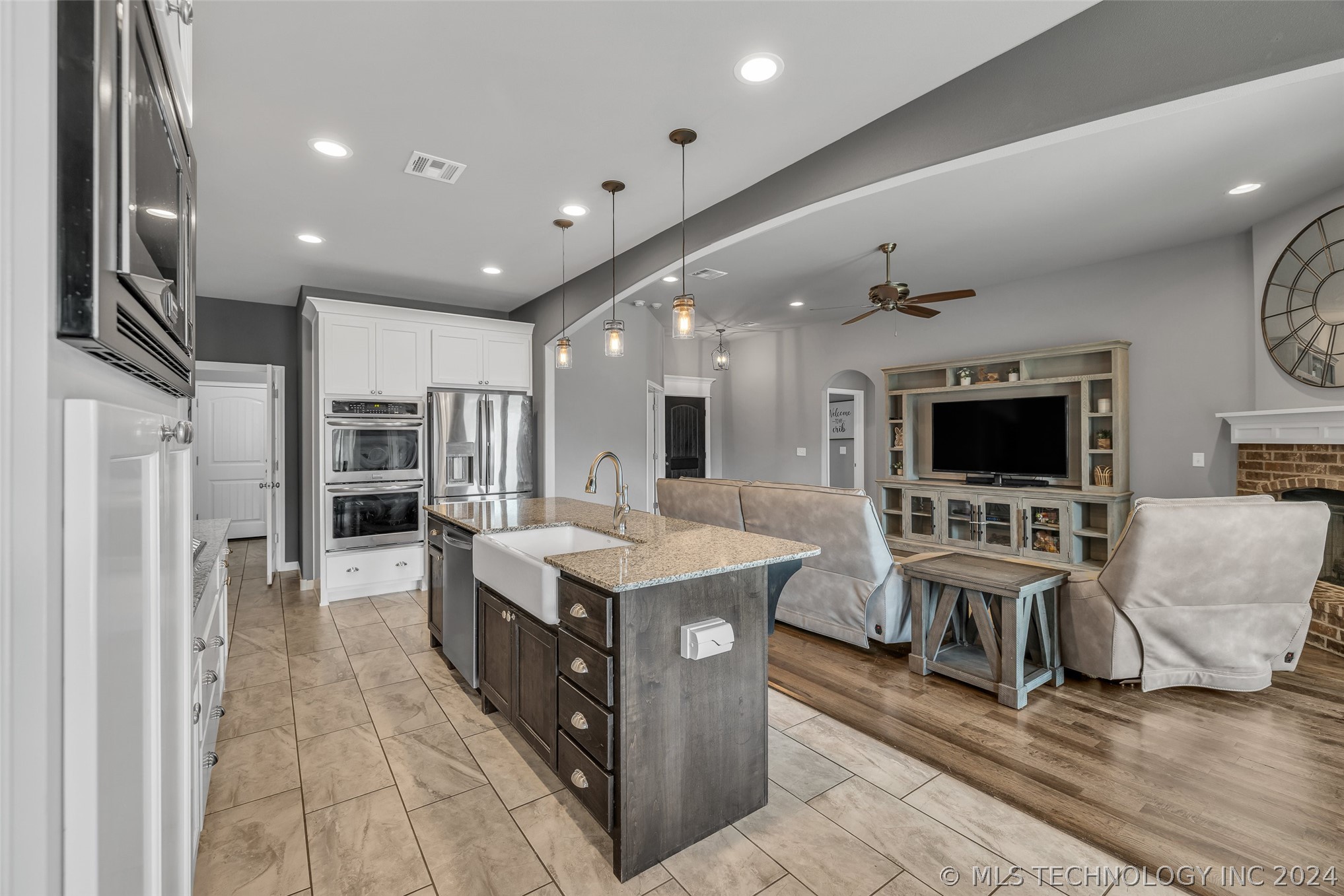 6106 S 13th Place