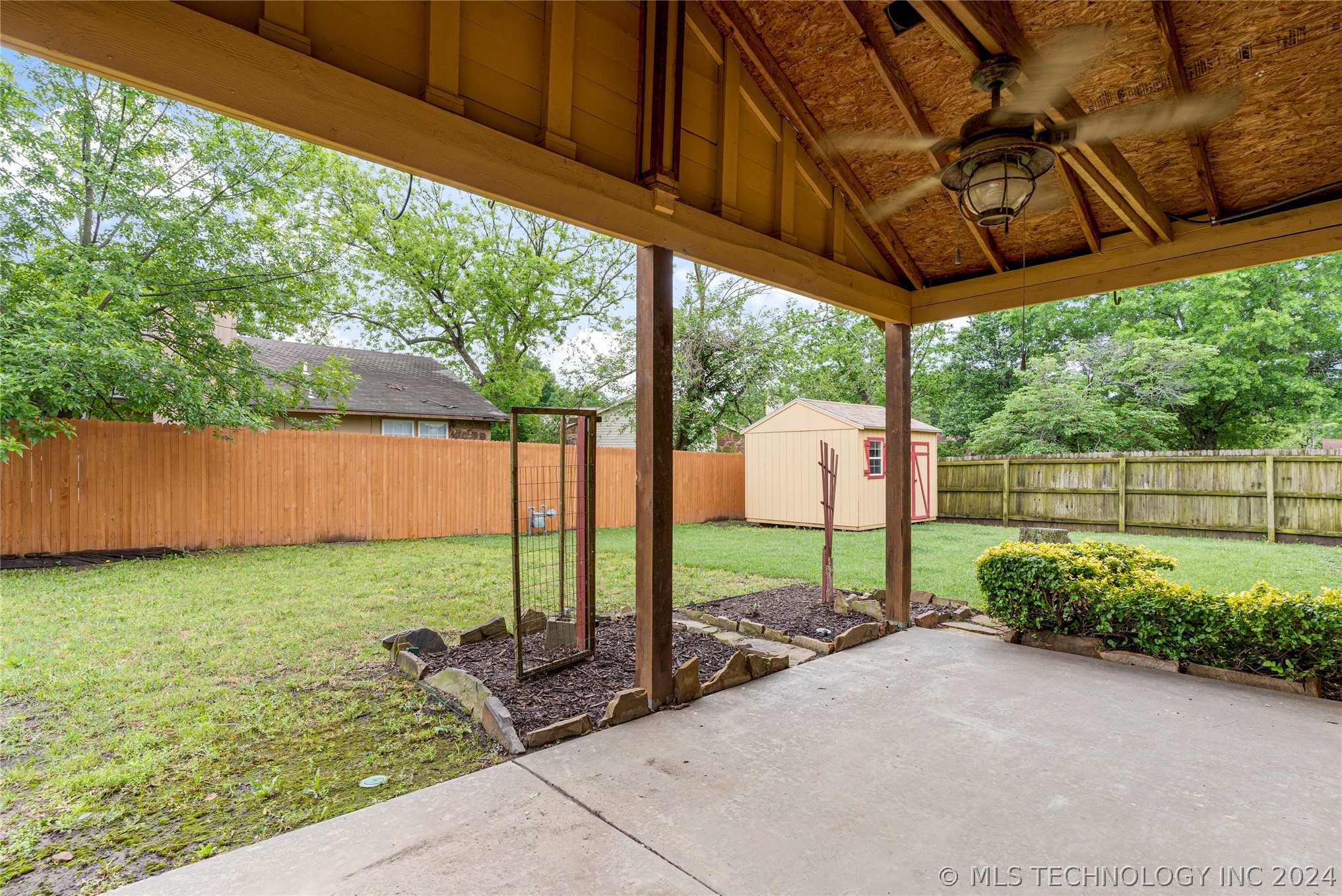 3225 S 148th East Avenue