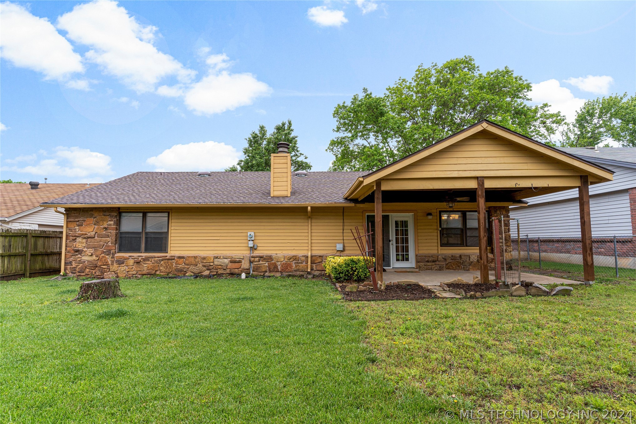3225 S 148th East Avenue