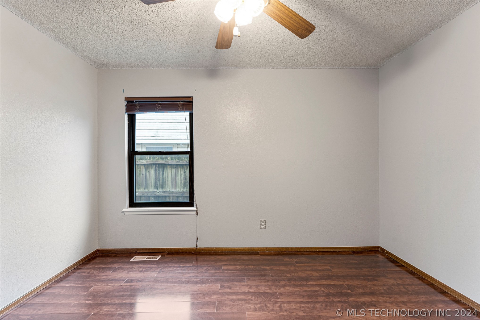 3225 S 148th East Avenue