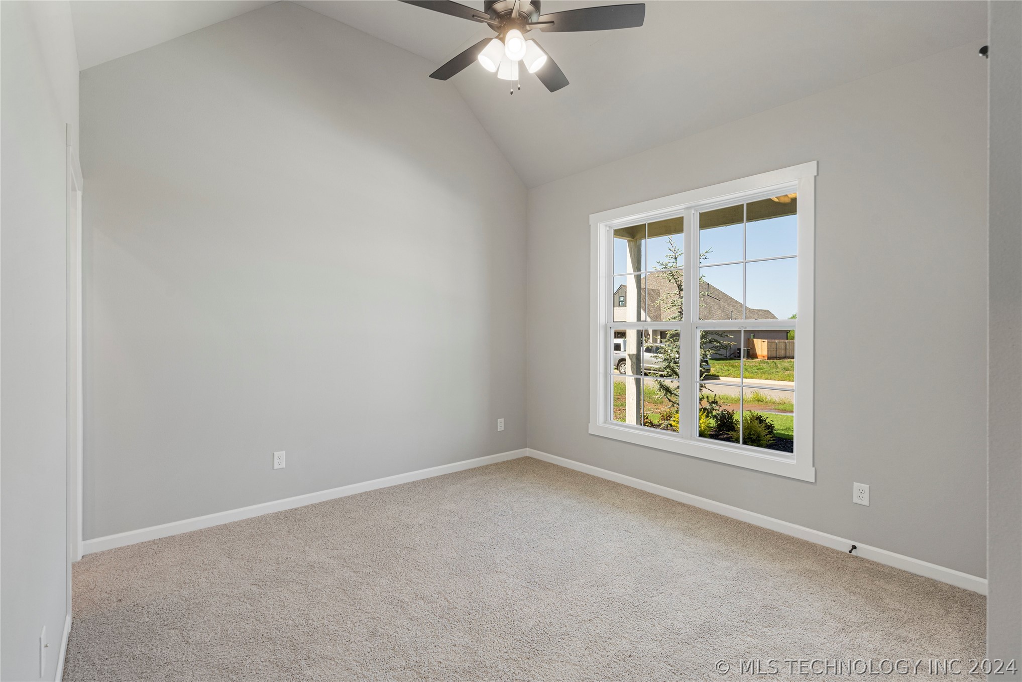 13703 S 20th Place E