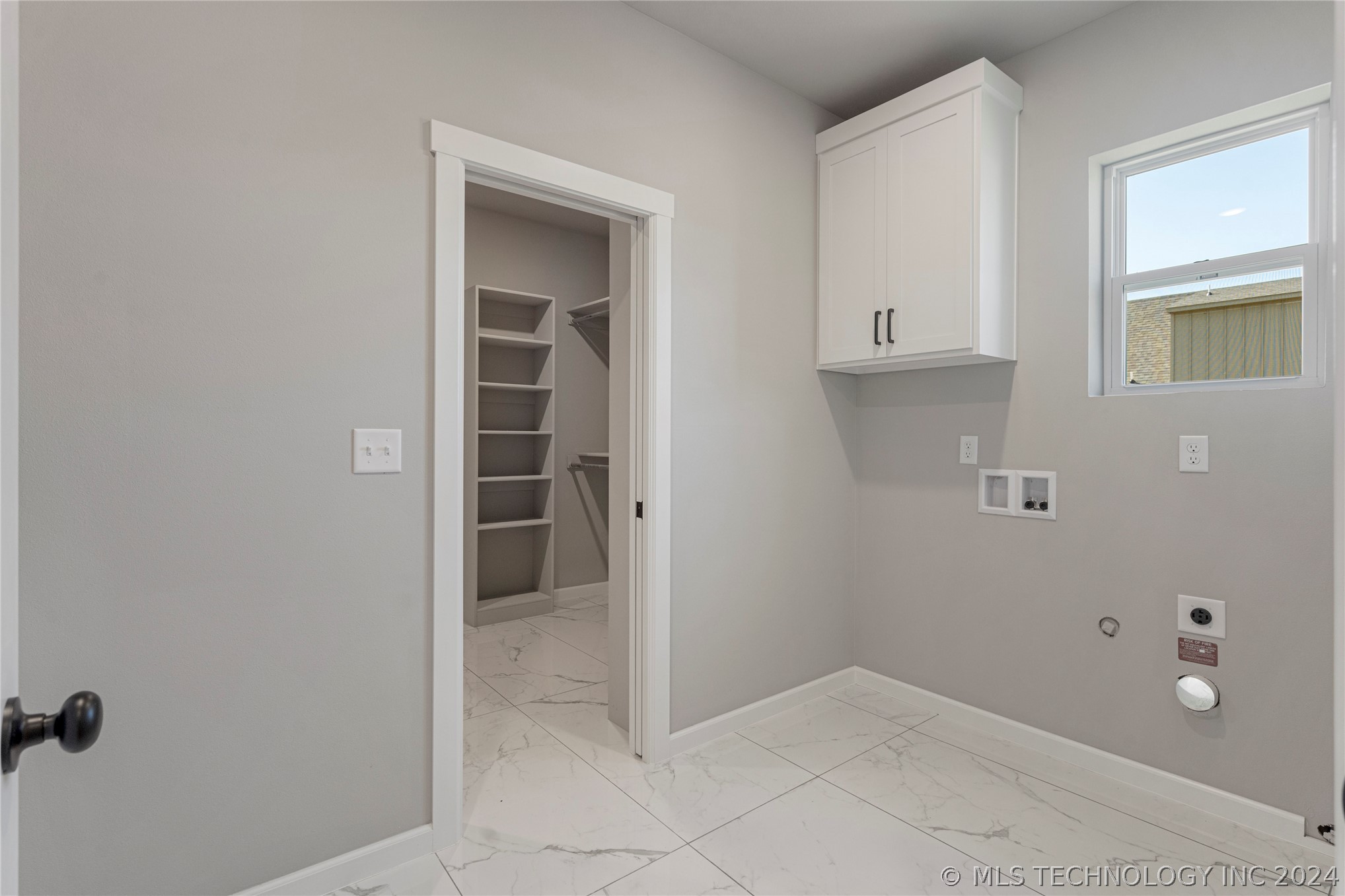 13703 S 20th Place E