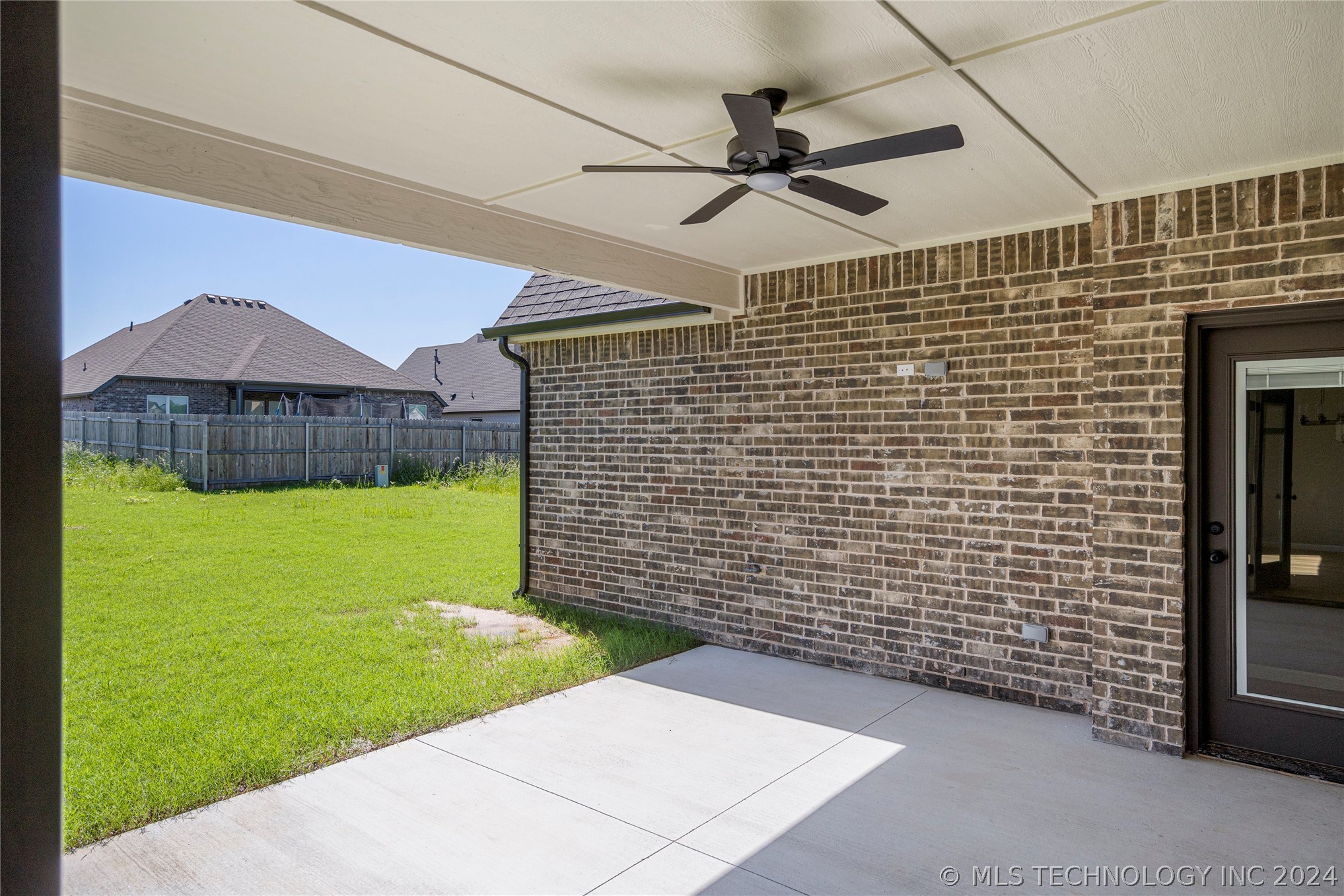 13703 S 20th Place E