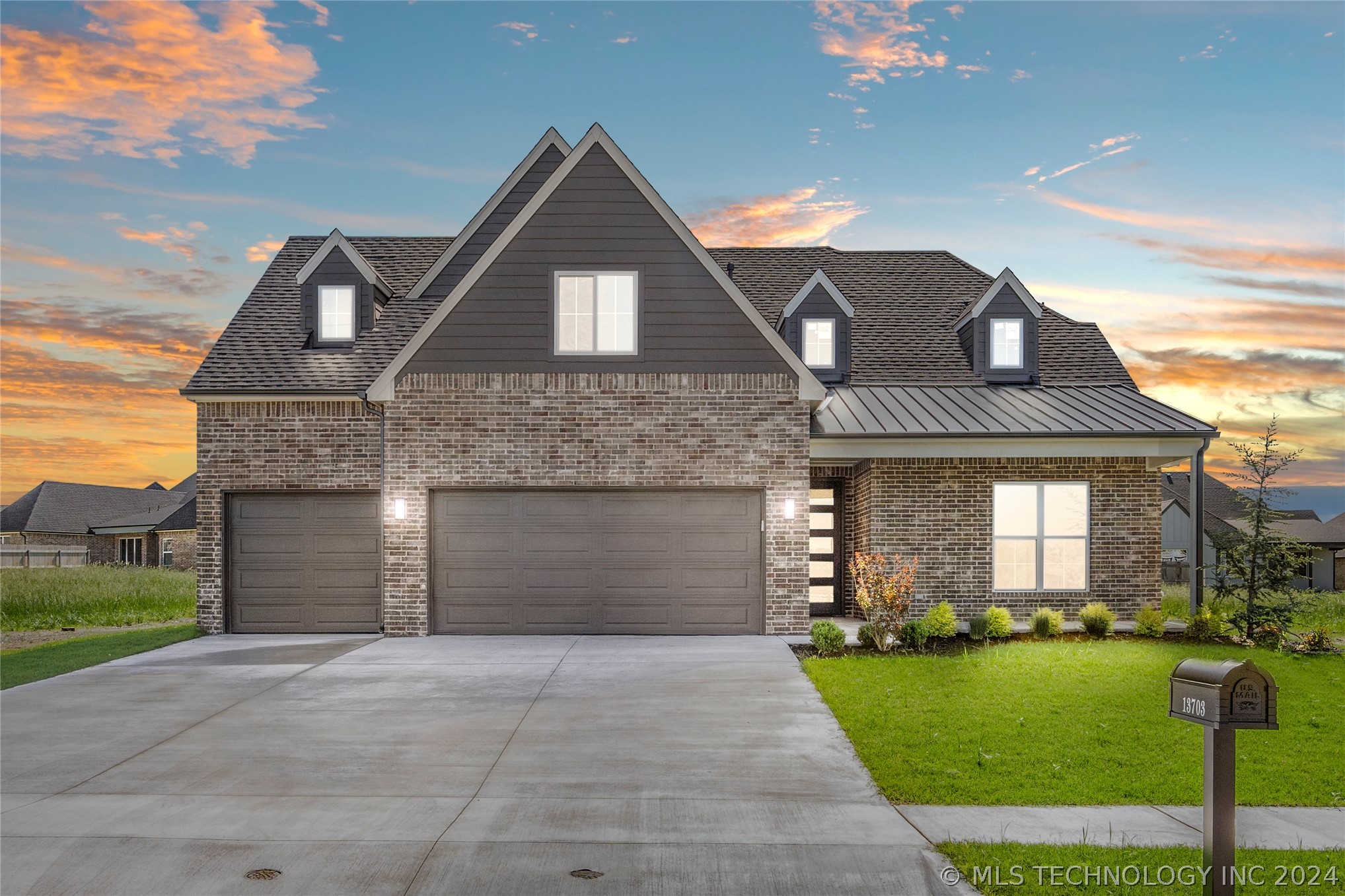 13703 S 20th Place E