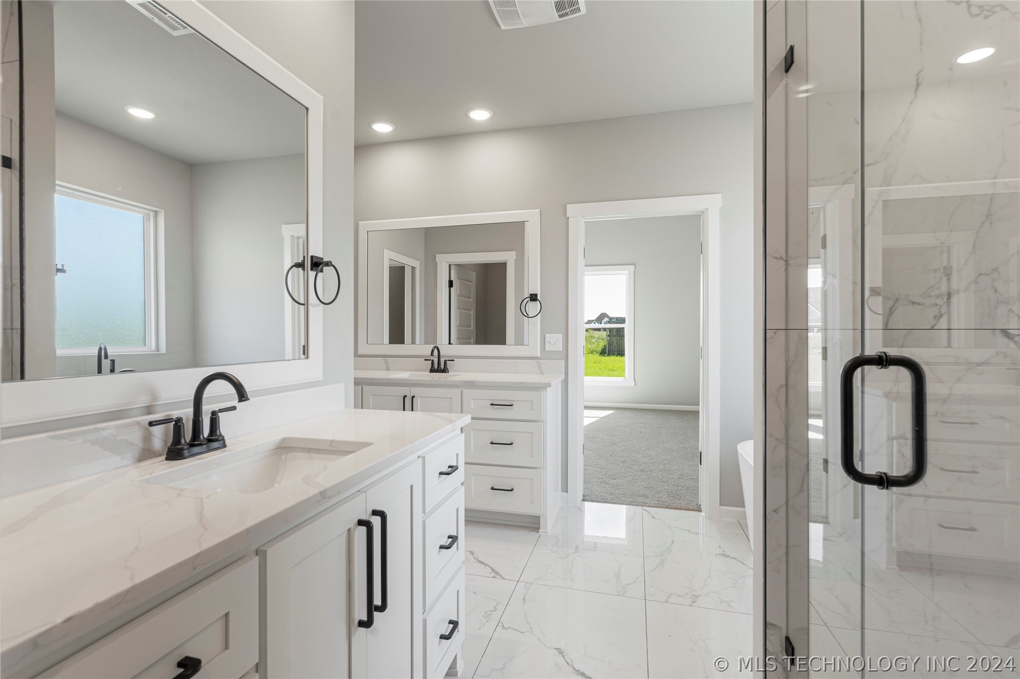13703 S 20th Place E