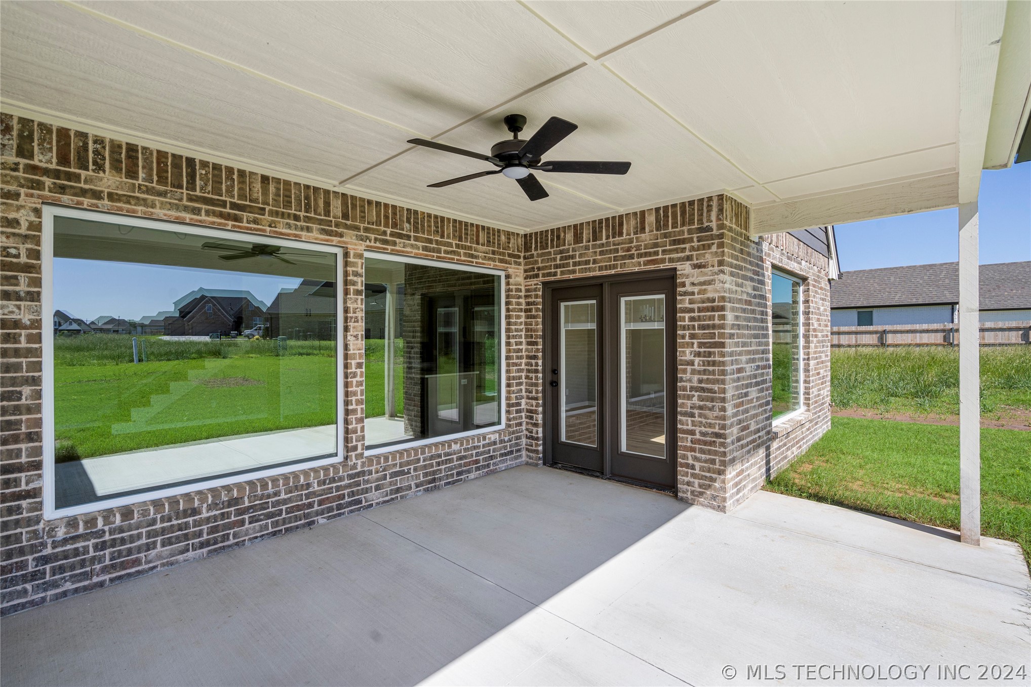13703 S 20th Place E